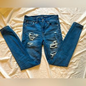 American eagle ripped skinny jeans